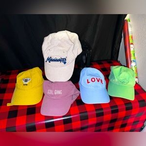 Assorted Women’s hats/ball caps/baseball hats (5)